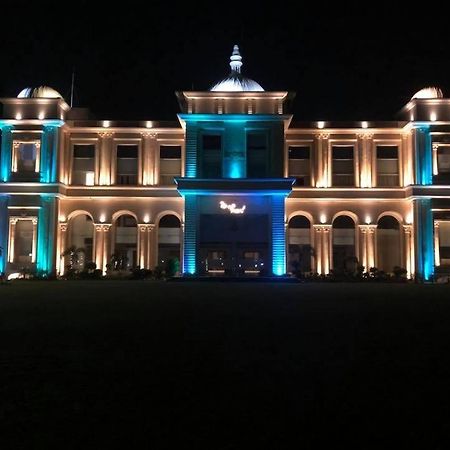 The Pearl Hotel Sirsa Exterior photo